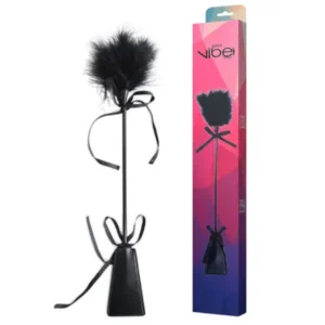 Chibata com Pena e Lacinhos em Ambas Pontas 3R Import 48 cm
